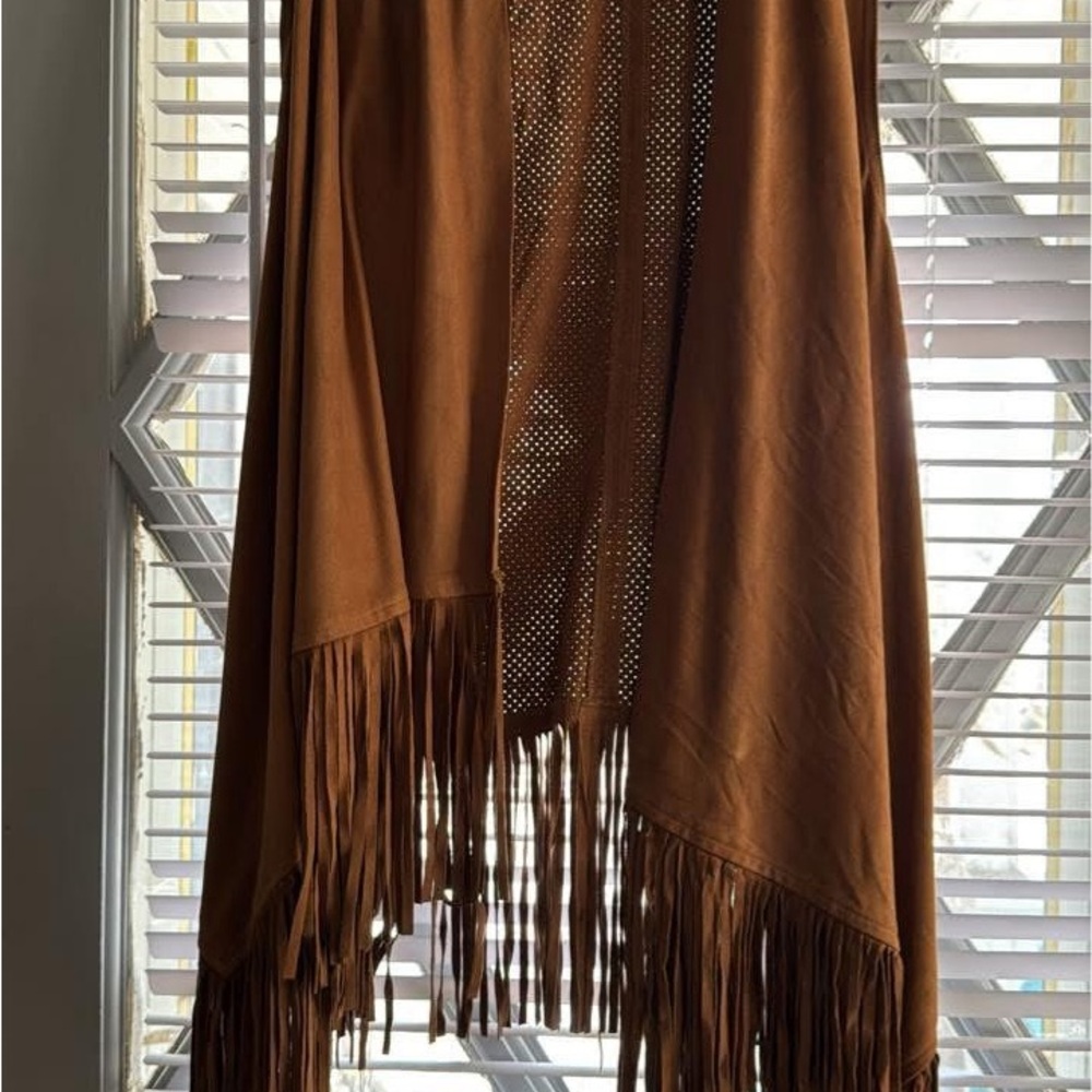 Jolt Cognac Brown Fringed Sleeveless vest/shawl